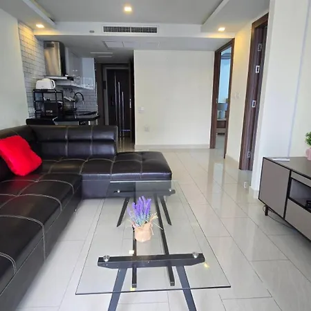 Grand Avenue 2Bedroom Central Pattaya By Fantaseabeach